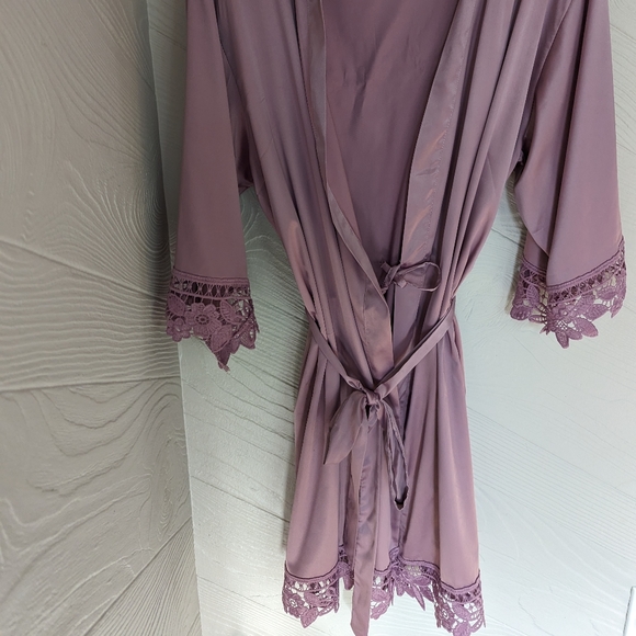 Bridesmaid Robe - Picture 2 of 4
